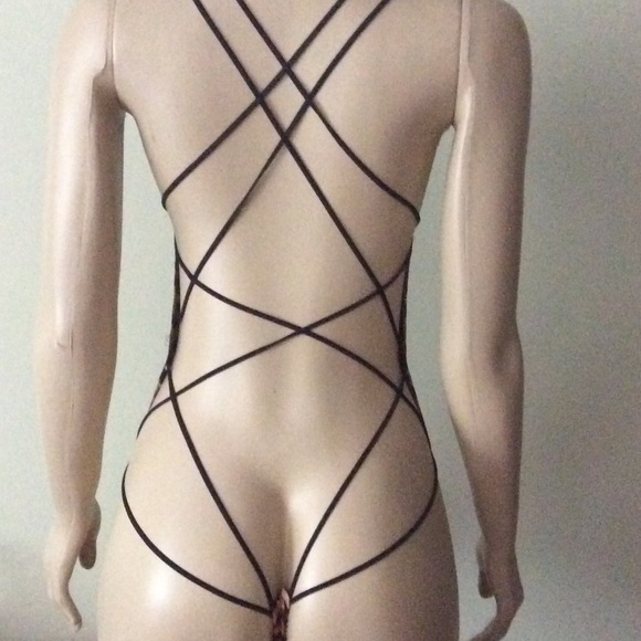 Strappy Leopard Bodysuit - Picture 3 of 4